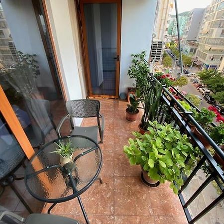 Mimosa'S Apartment With Lovely Balcony Tirana Zewnętrze zdjęcie